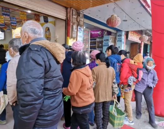 教你“節(jié)假日”零食加盟店利